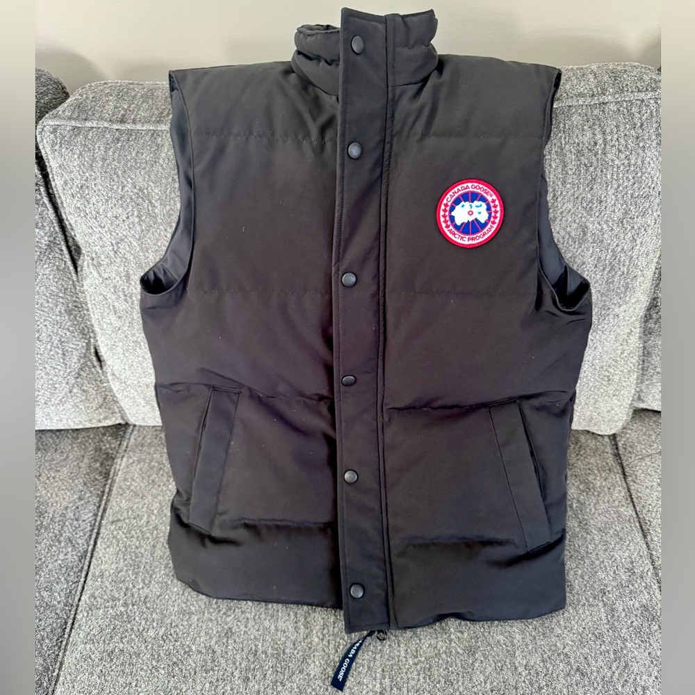 Canada Goose, Men’s Black Puffer Vest